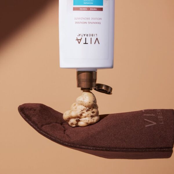 Dual Sided Luxury Velvet Tanning Mitt - Image 5